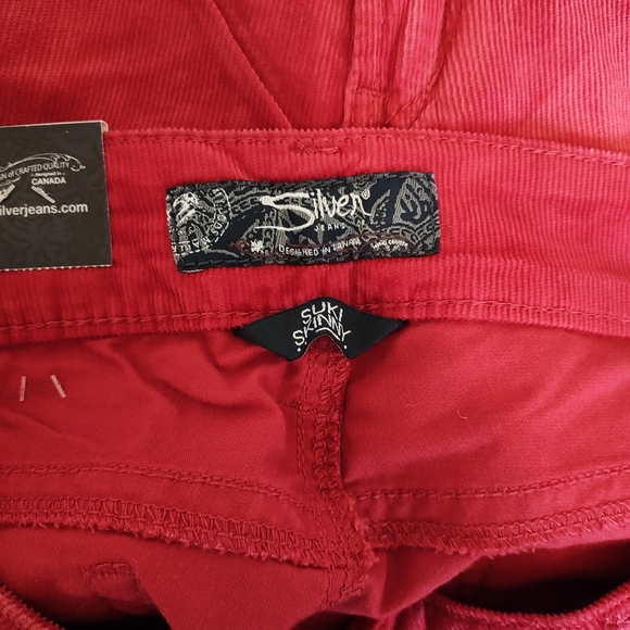 New Silver Jeans Suki Skinny Leg Curvy Fit  32 Red Soft Corduroy Stretch NWT - Picture 5 of 7